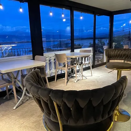 Four Generation 4* Široka