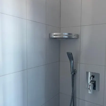 Four Generation 4* Široka