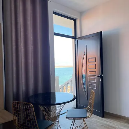 Four Generation Bed and breakfast Široka