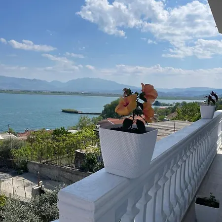 Four Generation Bed and breakfast Široka