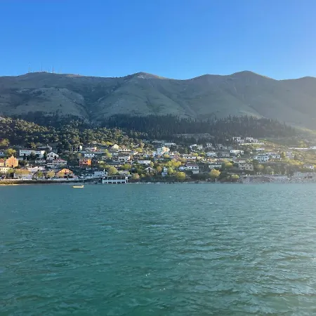 Four Generation Bed and breakfast Široka