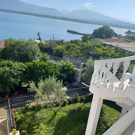 Bed and breakfast Four Generation Široka