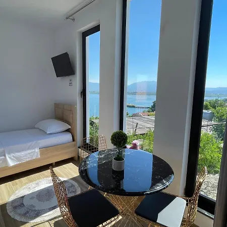 Bed and breakfast Four Generation Široka