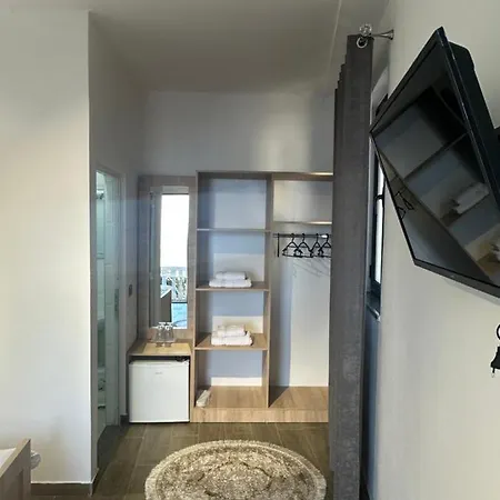 Bed & Breakfast Four Generation