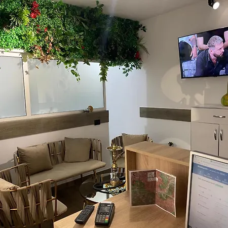 Bed and breakfast Four Generation