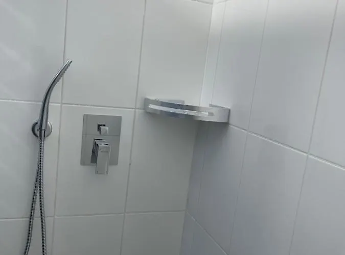 Four Generation 4* Široka