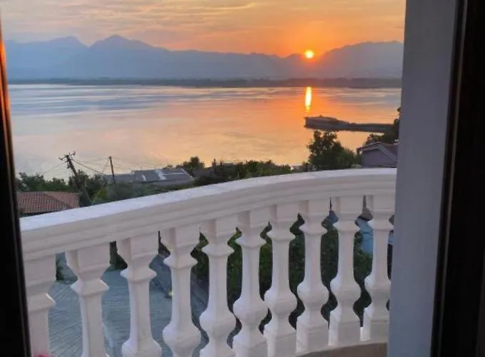 Bed & Breakfast Four Generation 4*