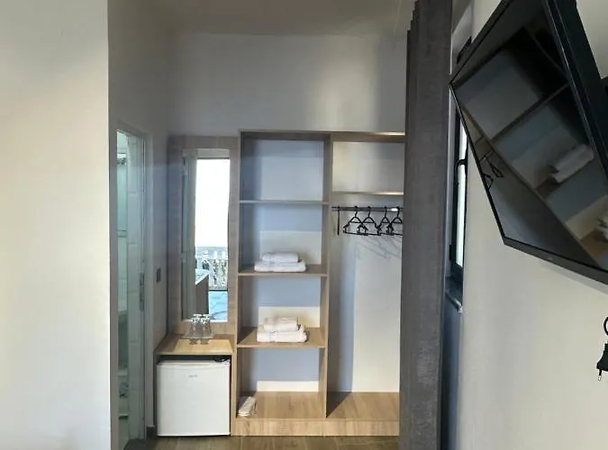 Bed & Breakfast Four Generation