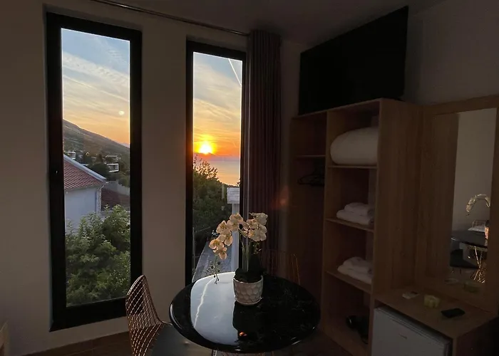 Four Generation Bed & Breakfast 4*