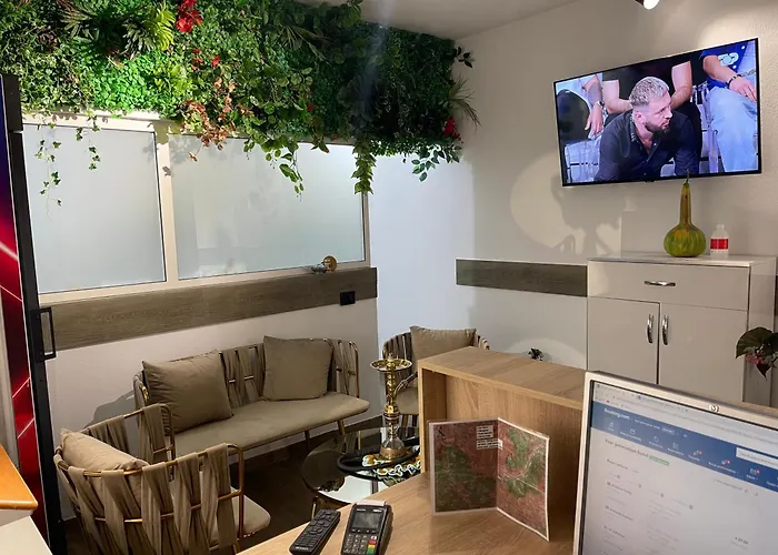 Bed & Breakfast Four Generation