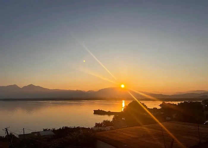 Bed & Breakfast Four Generation 4*