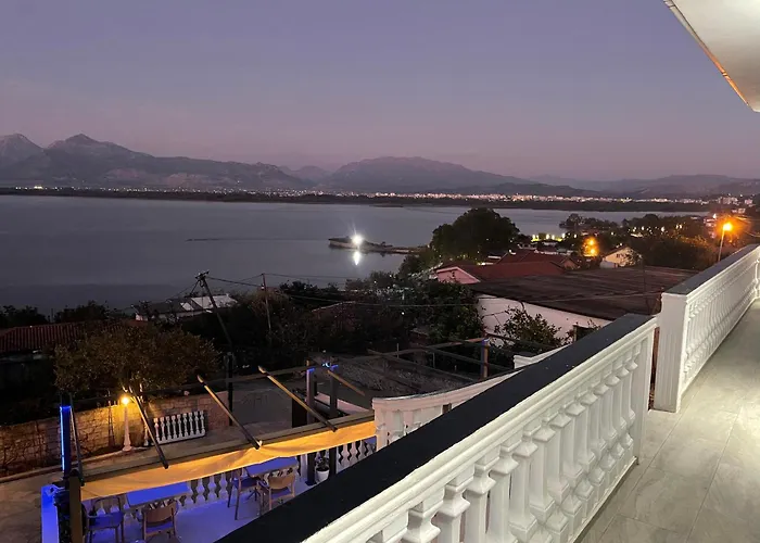 Four Generation Bed & Breakfast 4*